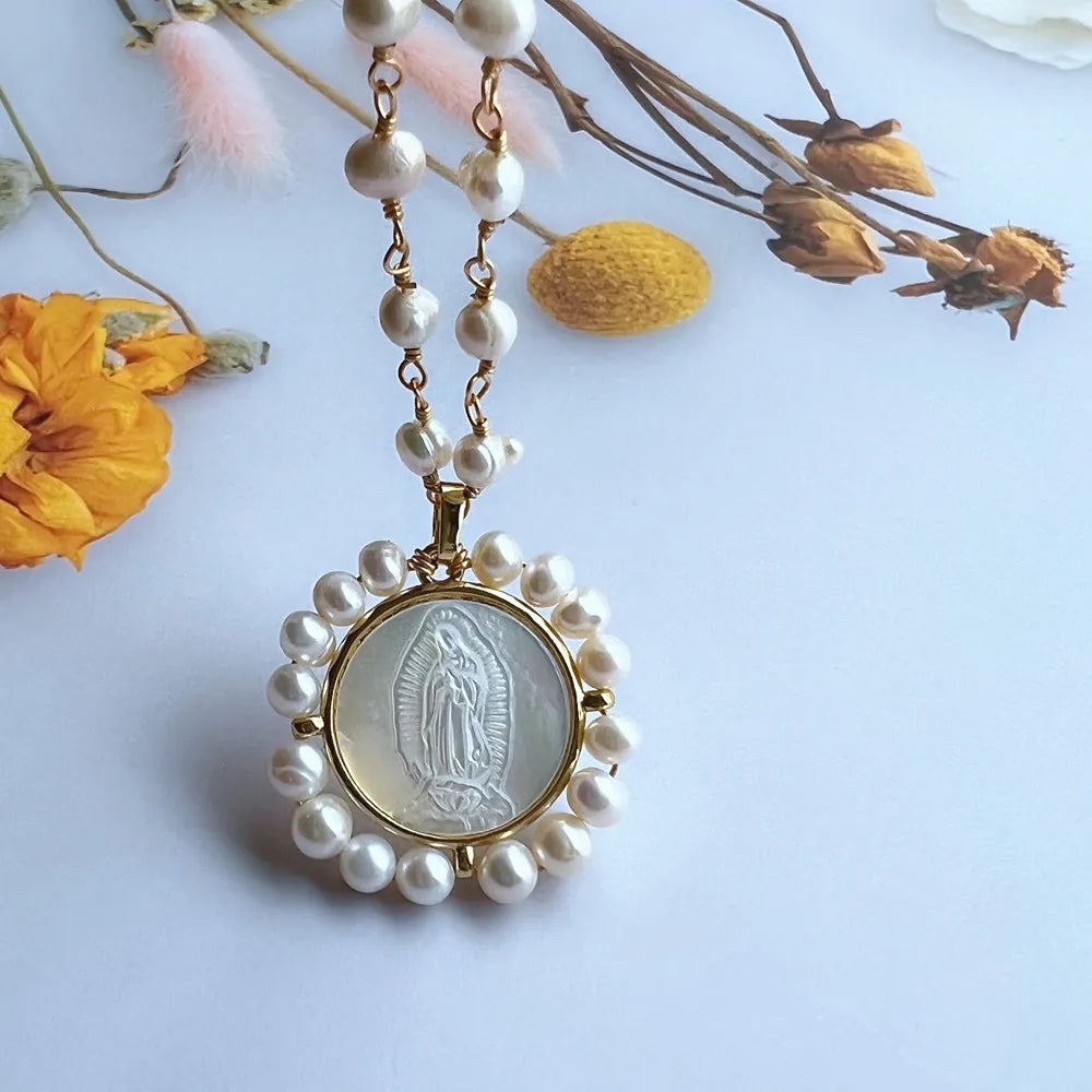 Natural Freshwater Pearl Virgin Mary Charms Necklace Natural Mother Pearl Shell Religious Medals San Benito Necklace for Gift