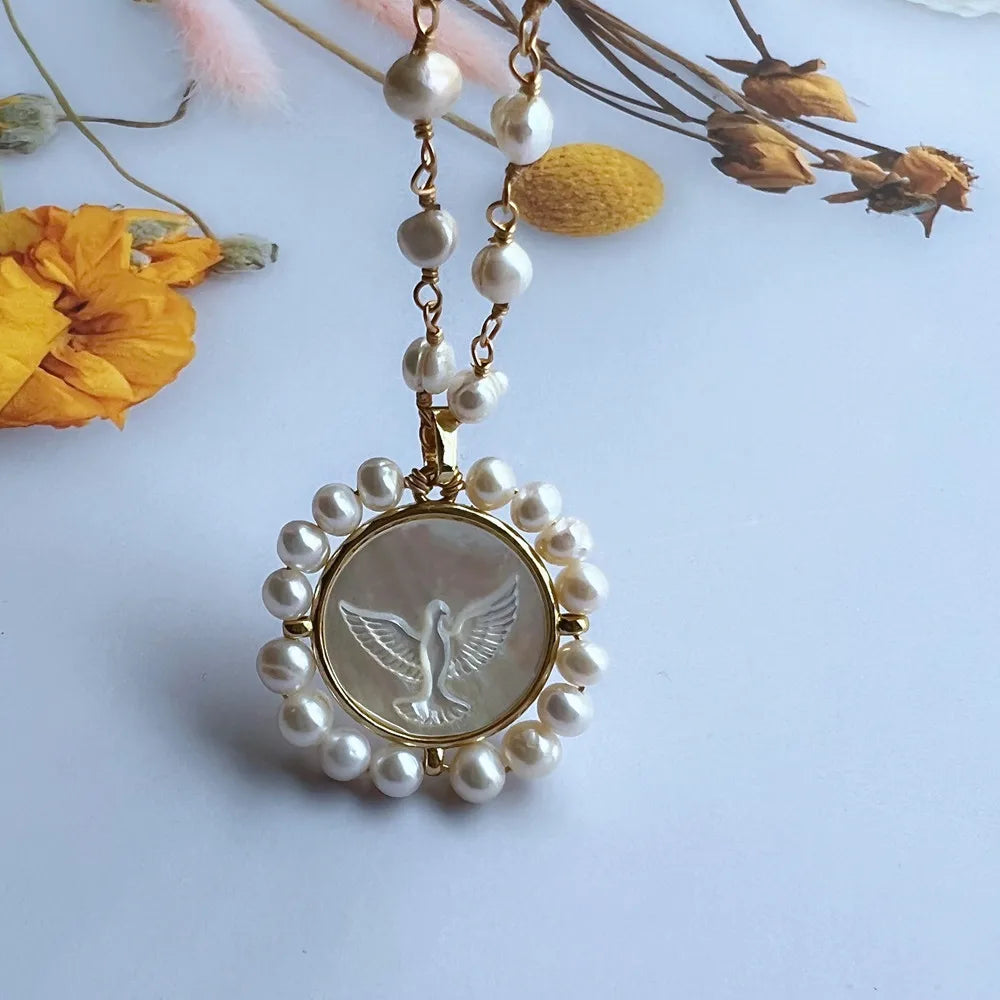 Natural Freshwater Pearl Virgin Mary Charms Necklace Natural Mother Pearl Shell Religious Medals San Benito Necklace for Gift