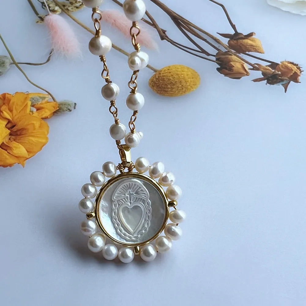 Natural Freshwater Pearl Virgin Mary Charms Necklace Natural Mother Pearl Shell Religious Medals San Benito Necklace for Gift